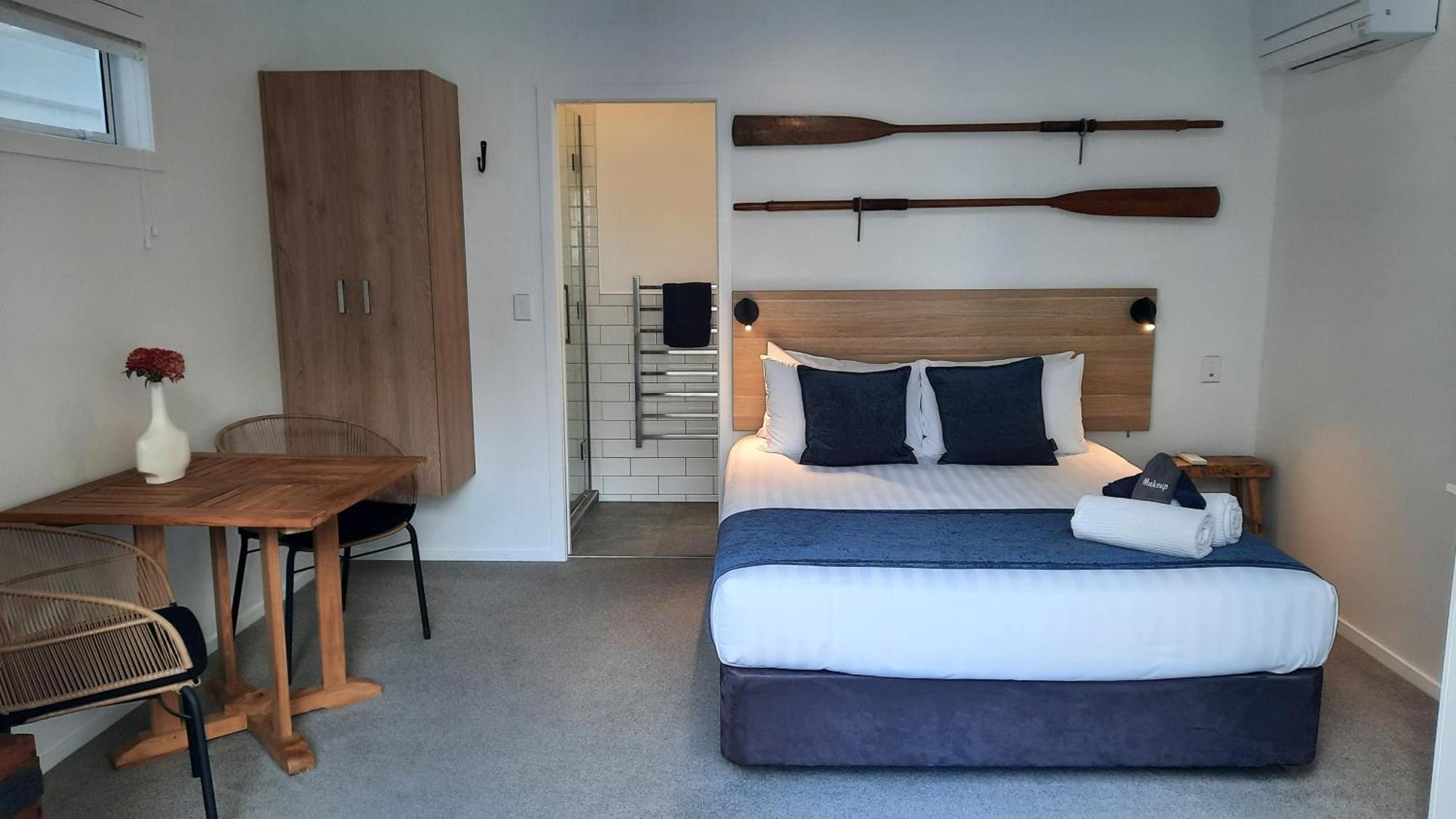 Hananui Lodge And Apartments Russell Esterno foto
