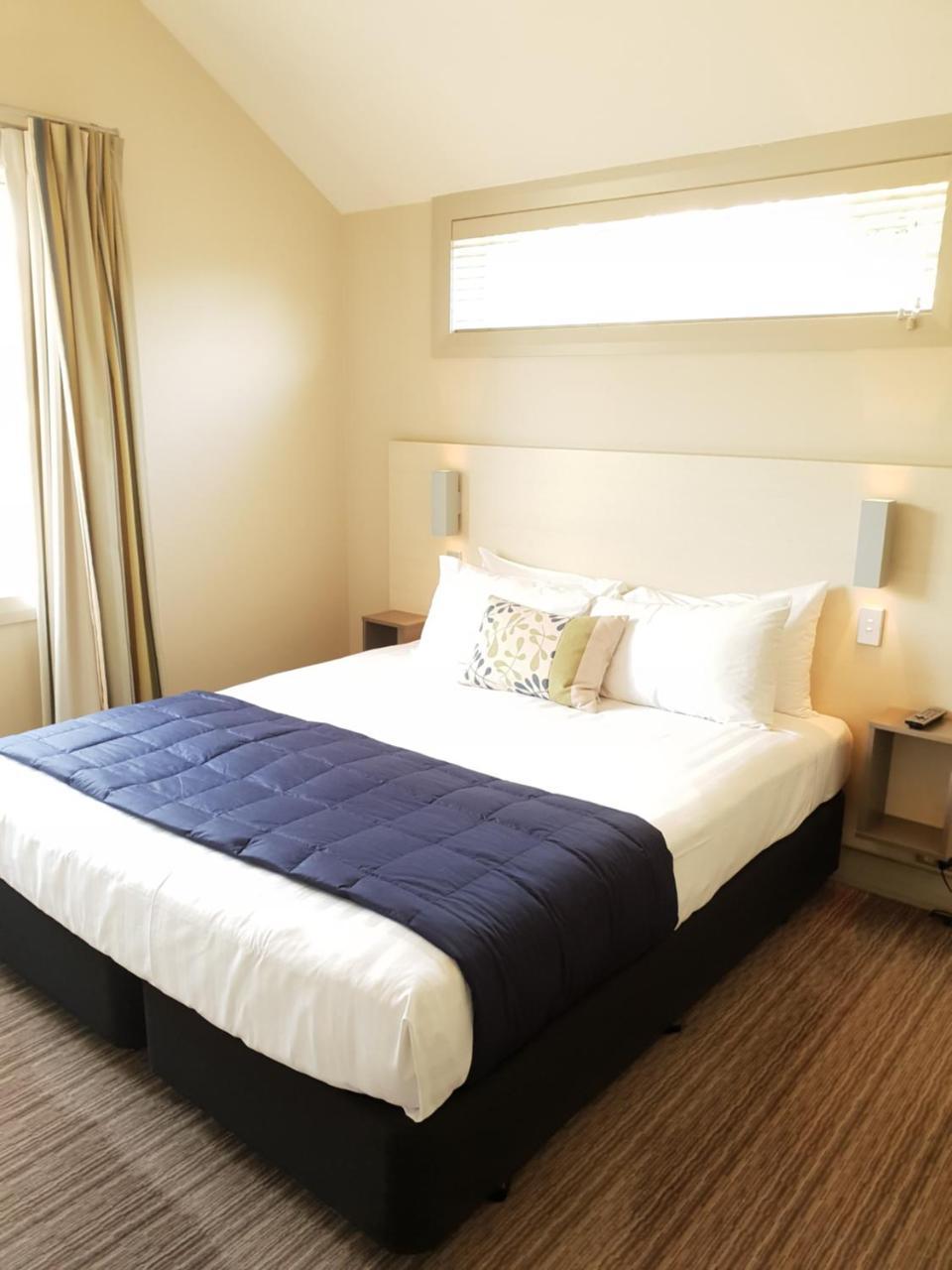 Hananui Lodge And Apartments Russell Esterno foto