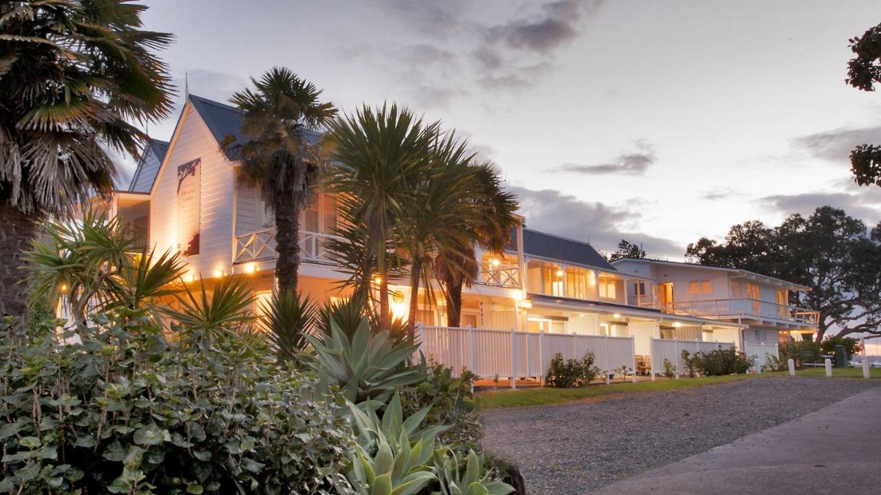 Hananui Lodge And Apartments Russell Esterno foto