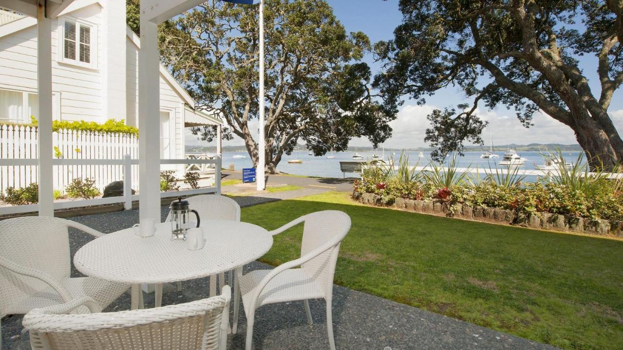 Hananui Lodge And Apartments Russell Esterno foto