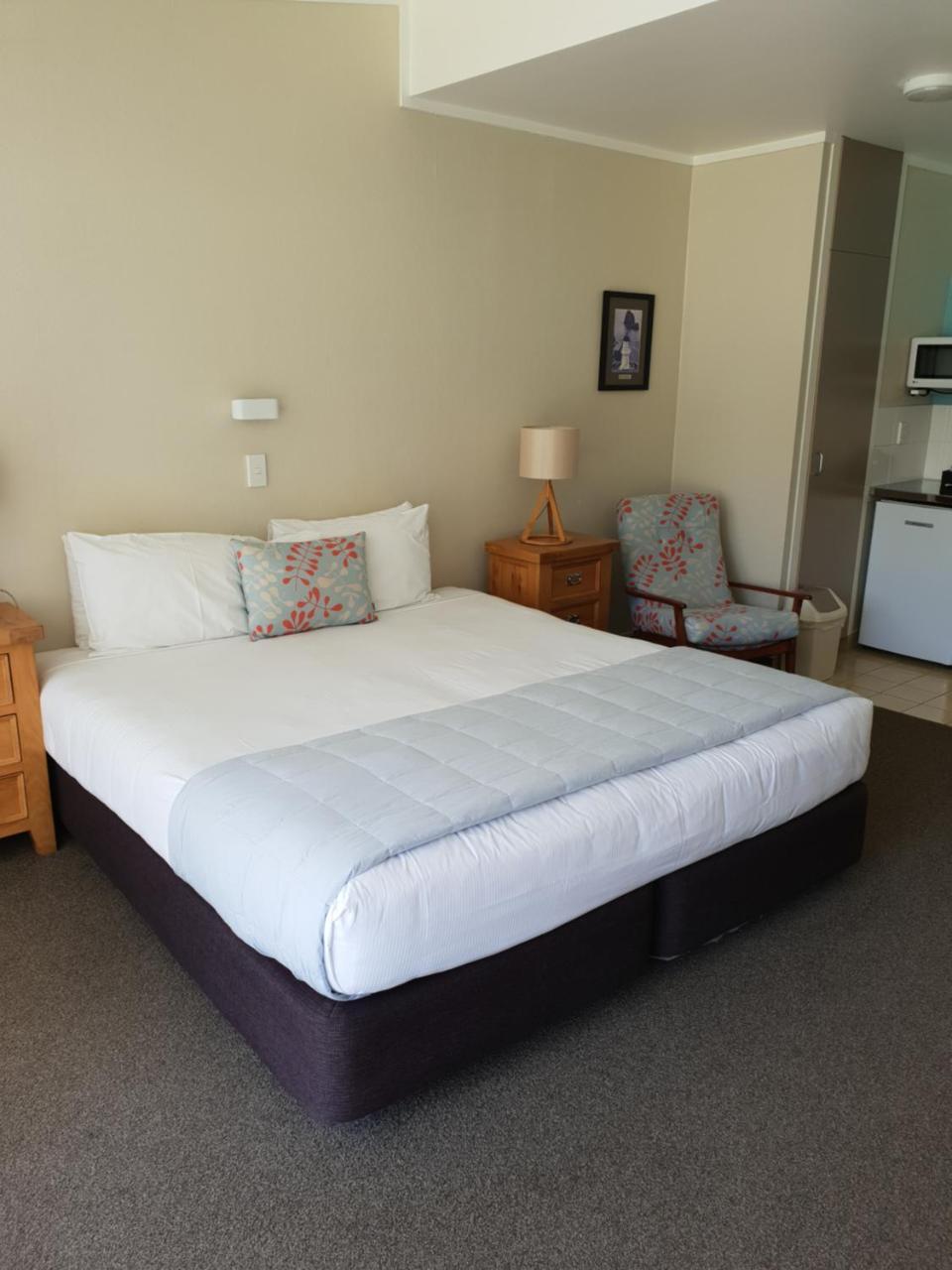 Hananui Lodge And Apartments Russell Esterno foto